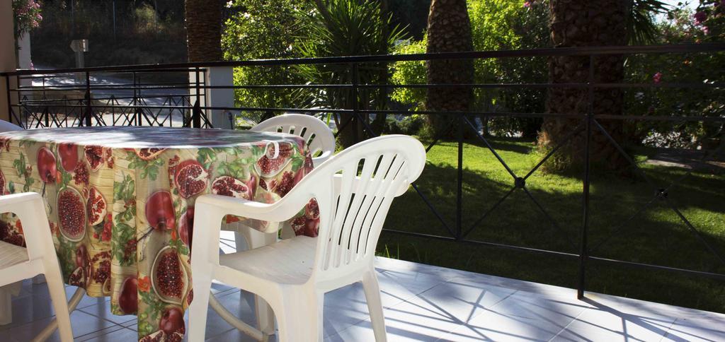 Olive Grove Apts Lithakiá Kültér fotó