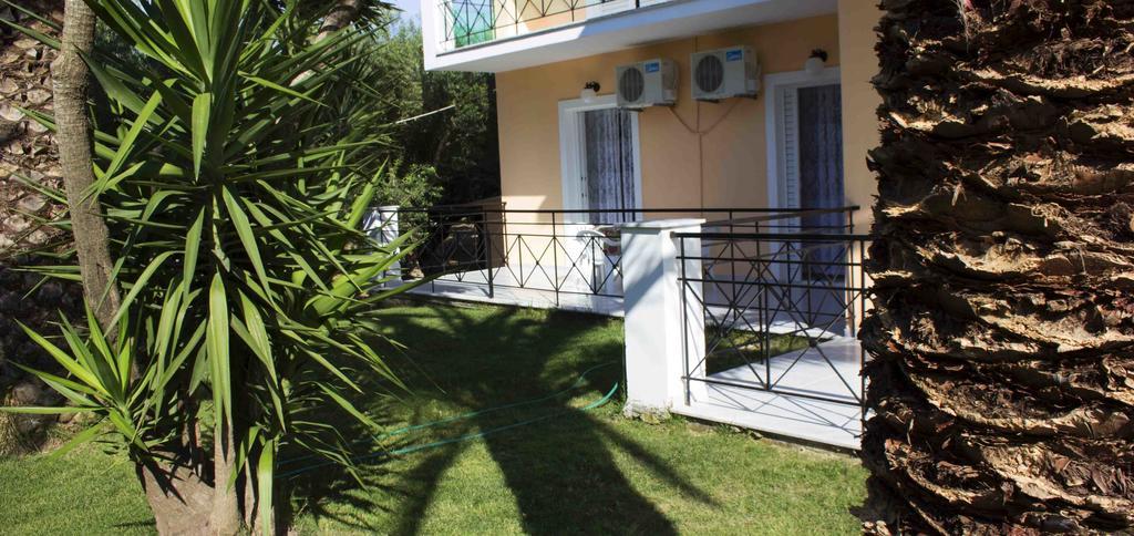 Olive Grove Apts Apartman Lithakiá Kültér fotó